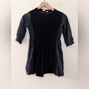 Gap girls black velvet dress long sleeve 6-7